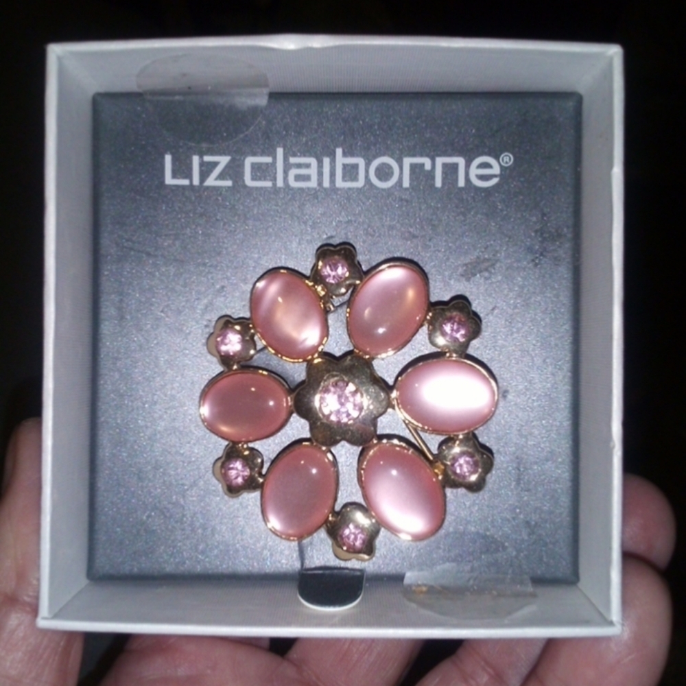 Liz Claiborne Broch
